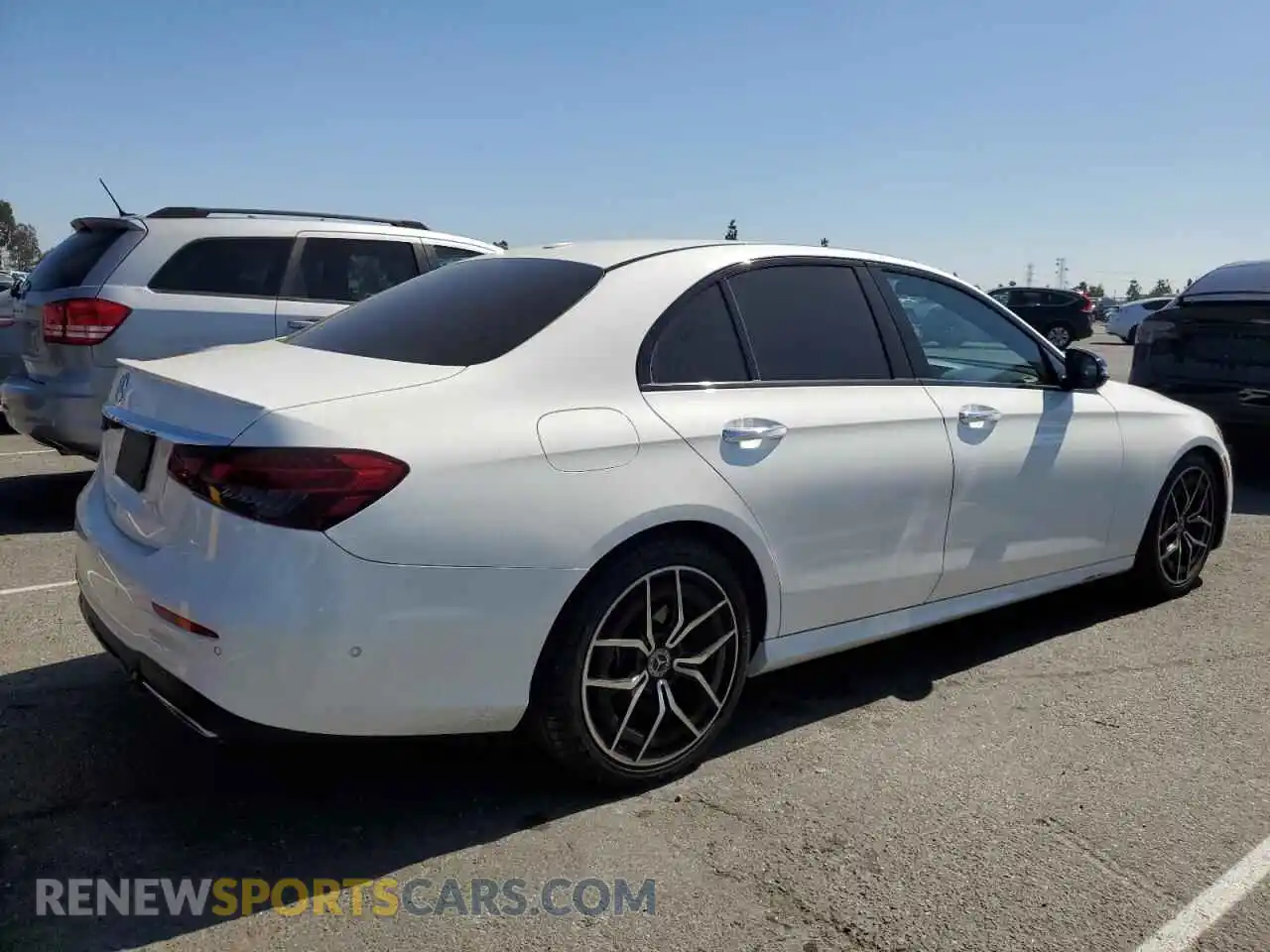 3 Photograph of a damaged car W1KZF8DB7MA893175 MERCEDES-BENZ E-CLASS 2021