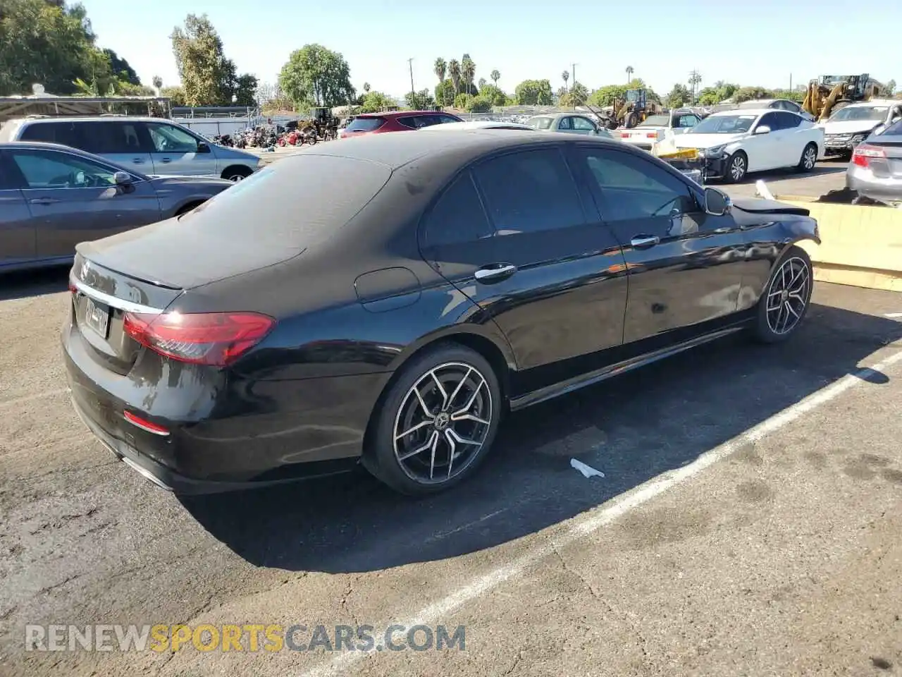 3 Photograph of a damaged car W1KZF8DB7MA913389 MERCEDES-BENZ E-CLASS 2021