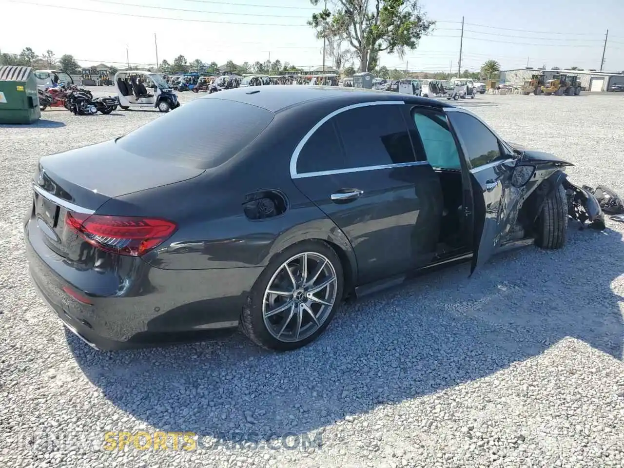 3 Photograph of a damaged car W1KZF8DB7MA923615 MERCEDES-BENZ E-CLASS 2021