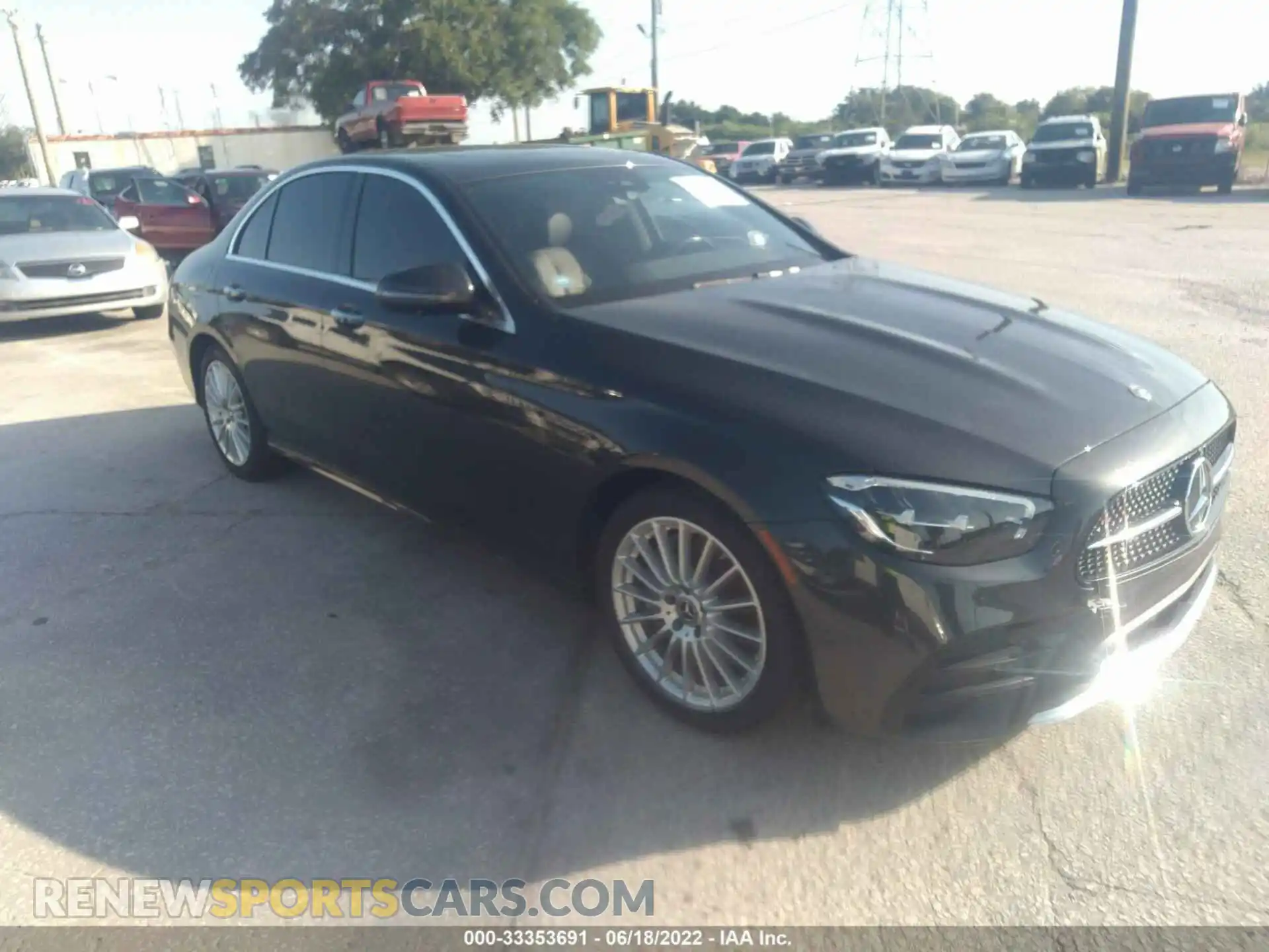 1 Photograph of a damaged car W1KZF8DB8MA906211 MERCEDES-BENZ E-CLASS 2021