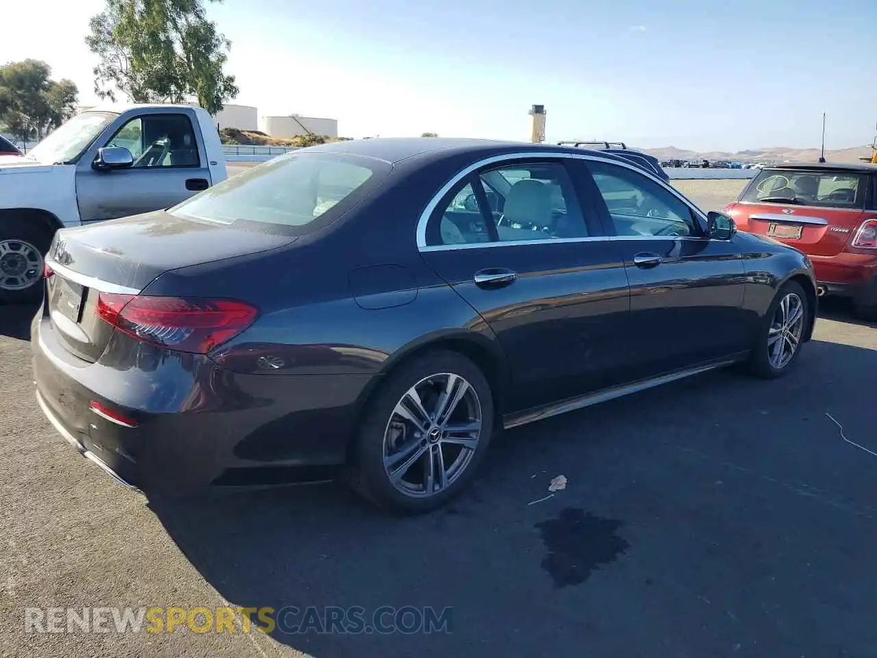 3 Photograph of a damaged car W1KZF8DB9MB002264 MERCEDES-BENZ E-CLASS 2021