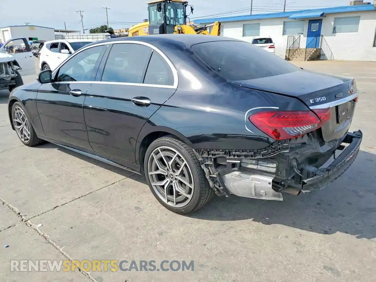 2 fotografías del automóvil dañado W1KZF8DBXMA879240 MERCEDES-BENZ E-CLASS 2021