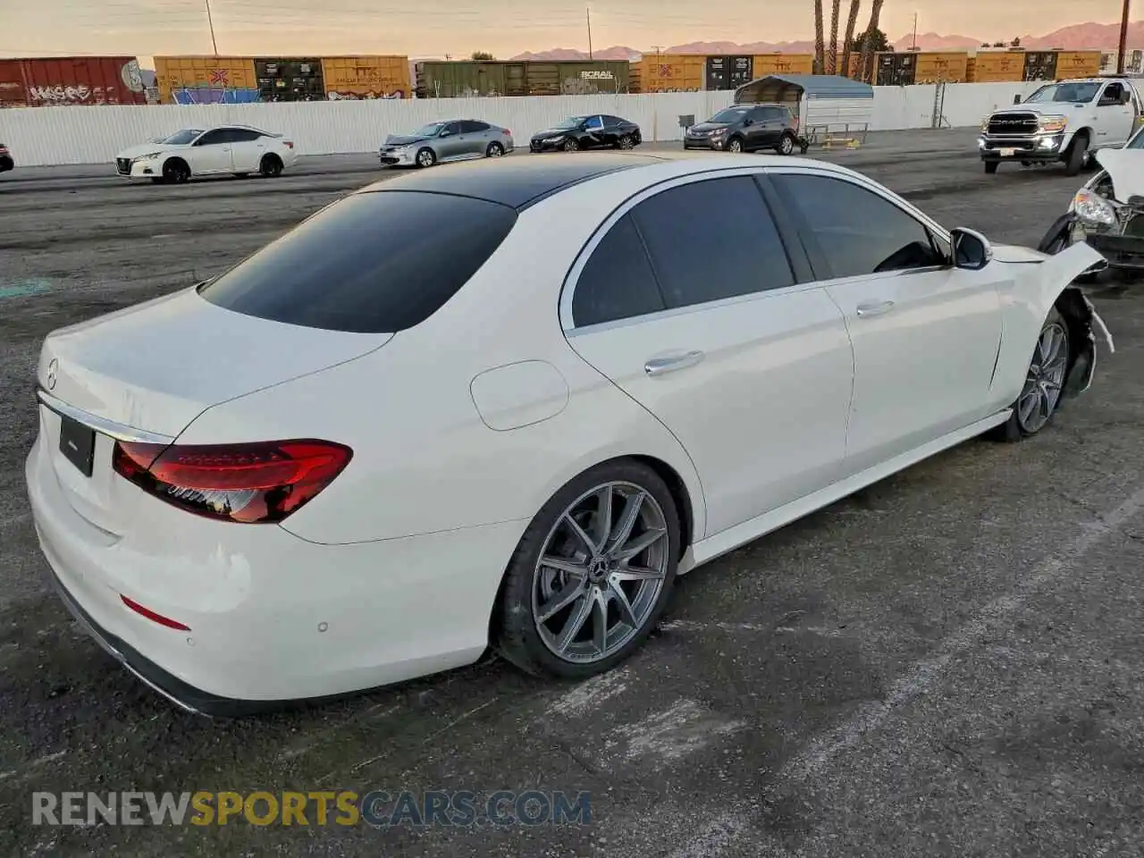 3 Photograph of a damaged car W1KZF8DBXMB004475 MERCEDES-BENZ E-CLASS 2021