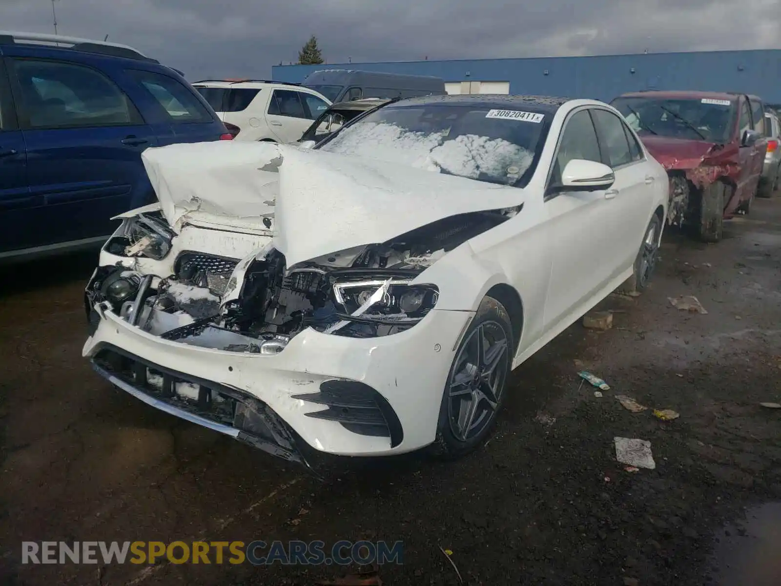 2 Photograph of a damaged car W1KZF8EB3MA901982 MERCEDES-BENZ E CLASS 2021