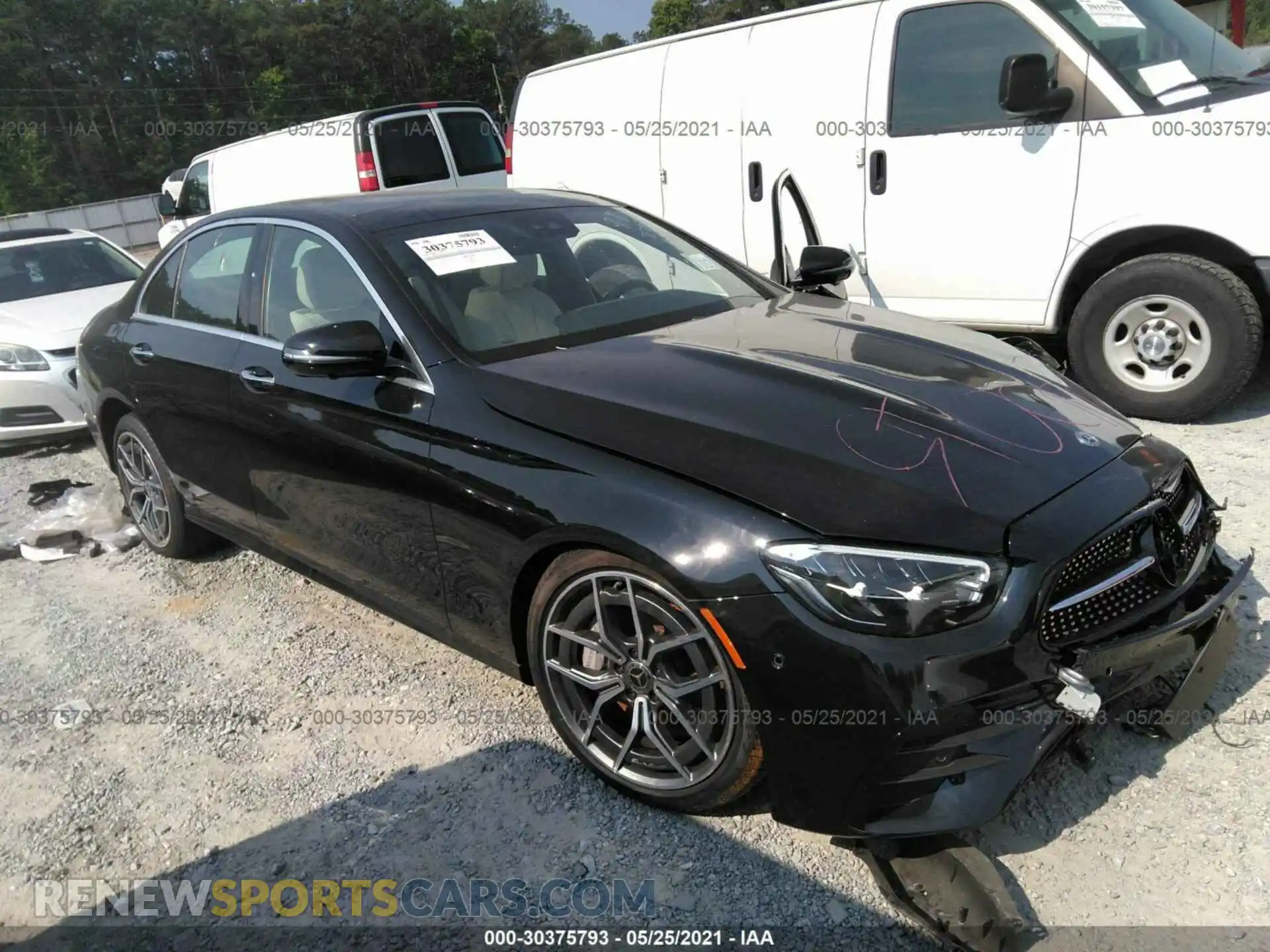 1 Photograph of a damaged car W1KZF8EB8MA899100 MERCEDES-BENZ E-CLASS 2021