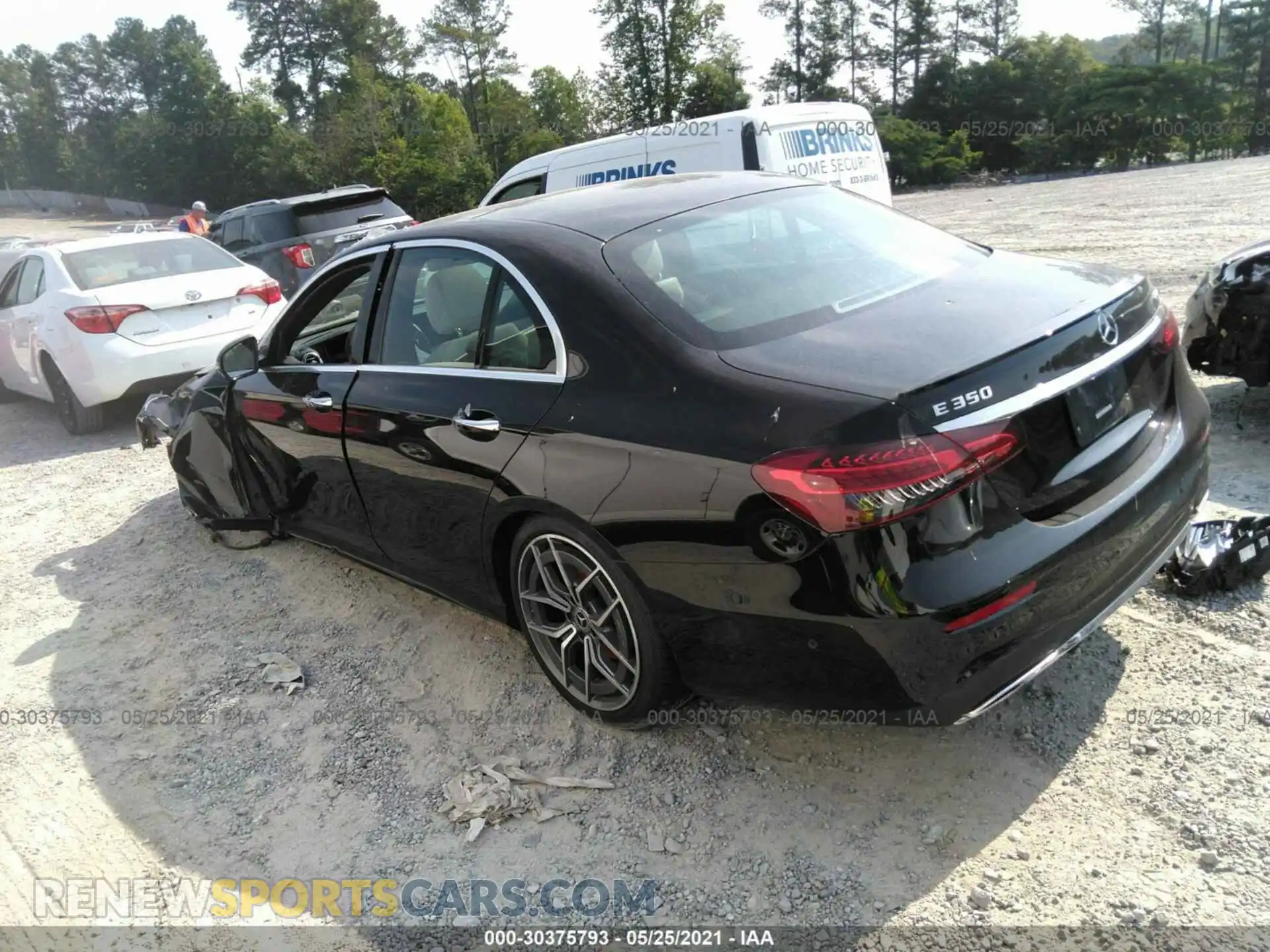 3 Photograph of a damaged car W1KZF8EB8MA899100 MERCEDES-BENZ E-CLASS 2021