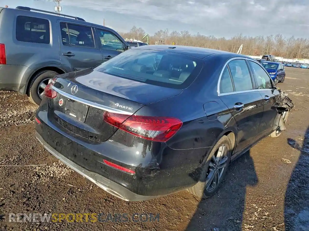3 Photograph of a damaged car W1KZF8EBXMA874165 MERCEDES-BENZ E-CLASS 2021