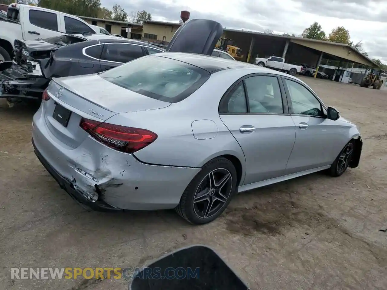 3 Photograph of a damaged car W1KZF8EBXMA955926 MERCEDES-BENZ E-CLASS 2021