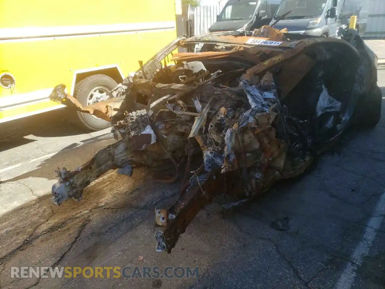 2 fotografías del automóvil dañado W1KZF8KB3MA951446 MERCEDES-BENZ E-CLASS 2021