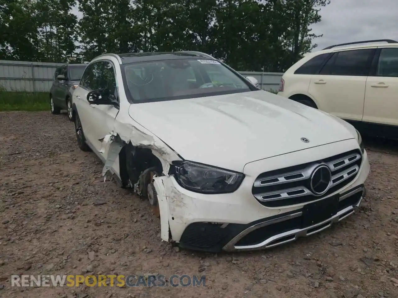 1 Photograph of a damaged car W1KZH6AB9MA975010 MERCEDES-BENZ E-CLASS 2021