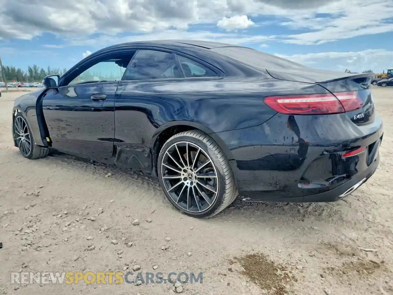2 Photograph of a damaged car W1K1J5JB4NF177000 MERCEDES-BENZ E-CLASS 2022