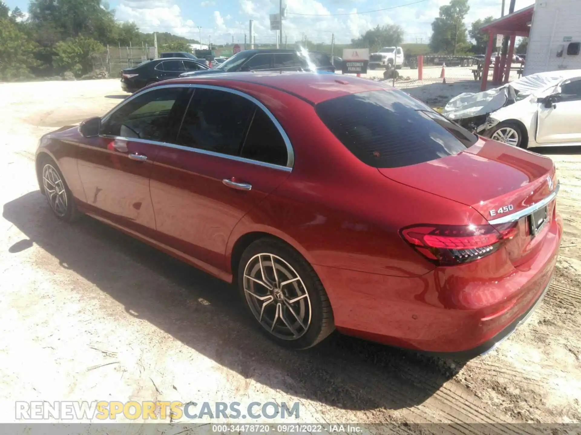 3 Photograph of a damaged car W1KZF5KB7NB011273 MERCEDES-BENZ E-CLASS 2022