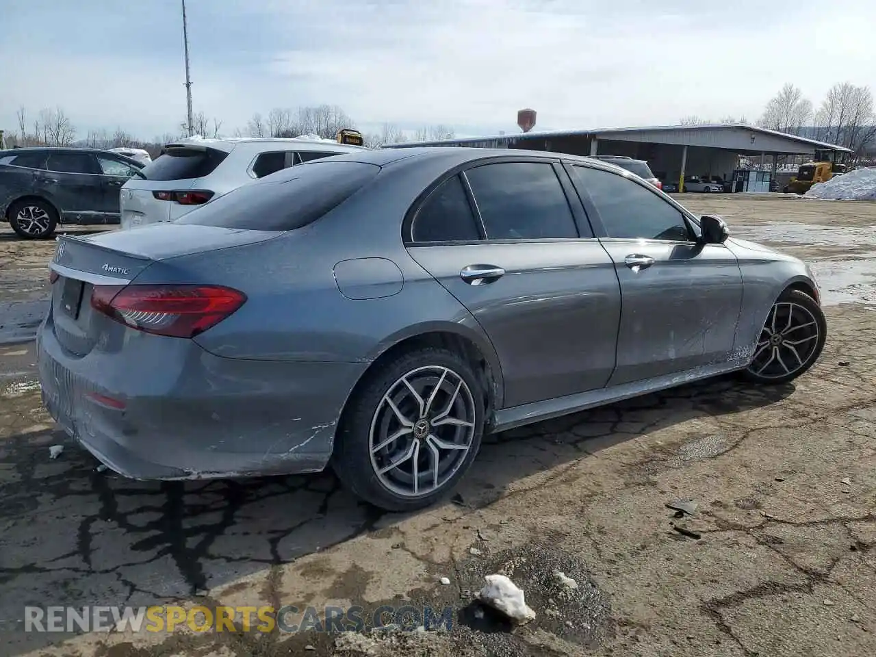 3 Photograph of a damaged car W1KZF5KBXNB035924 MERCEDES-BENZ E-CLASS 2022