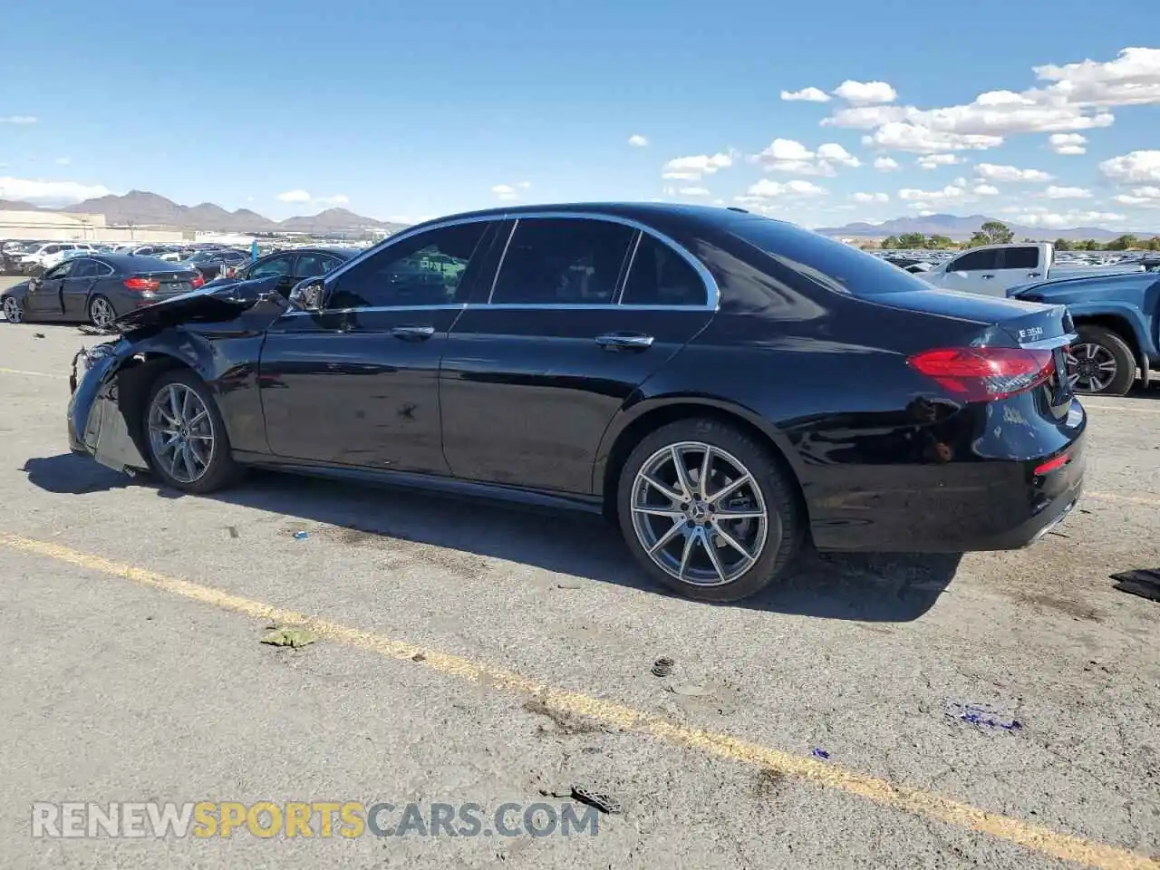 2 Photograph of a damaged car W1KZF8DB2NB095839 MERCEDES-BENZ E-CLASS 2022