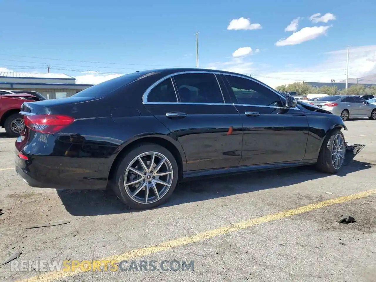 3 Photograph of a damaged car W1KZF8DB2NB095839 MERCEDES-BENZ E-CLASS 2022