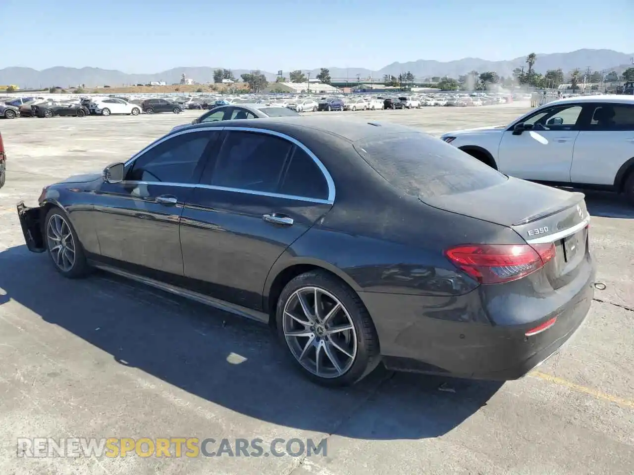 2 Photograph of a damaged car W1KZF8DB4NB077892 MERCEDES-BENZ E-CLASS 2022