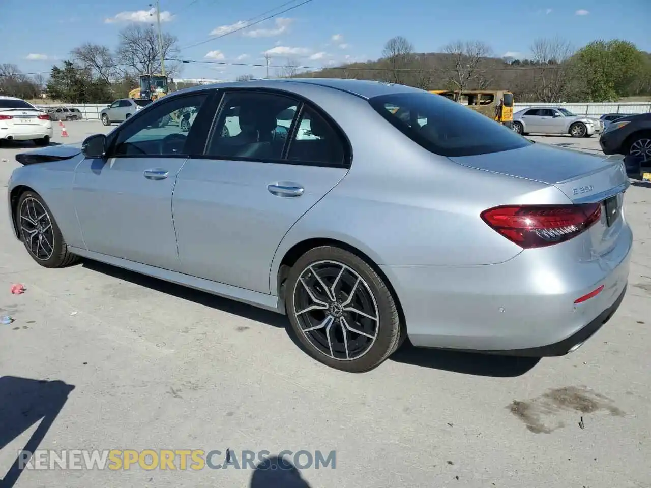 2 Photograph of a damaged car W1KZF8DB4NB095261 MERCEDES-BENZ E-CLASS 2022