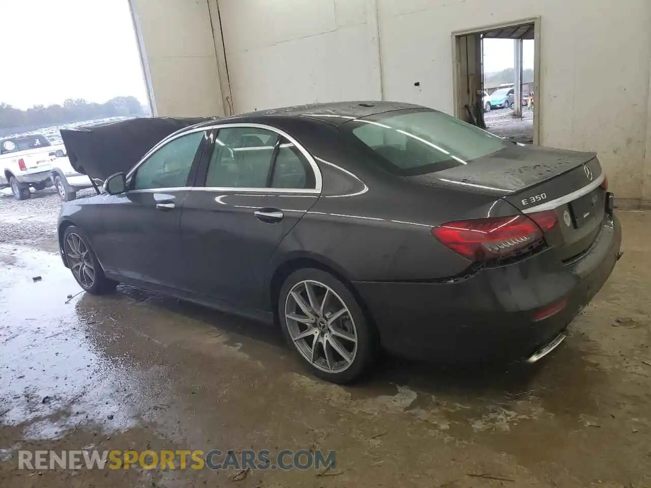 2 Photograph of a damaged car W1KZF8DB5NB087296 MERCEDES-BENZ E-CLASS 2022