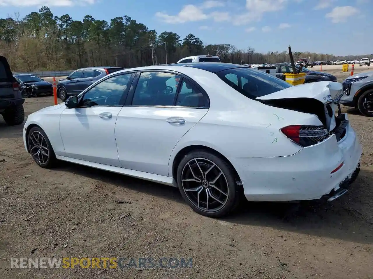 2 Photograph of a damaged car W1KZF8DB6NB074878 MERCEDES-BENZ E-CLASS 2022