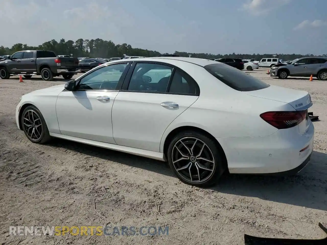 2 Photograph of a damaged car W1KZF8DB6NB091678 MERCEDES-BENZ E-CLASS 2022
