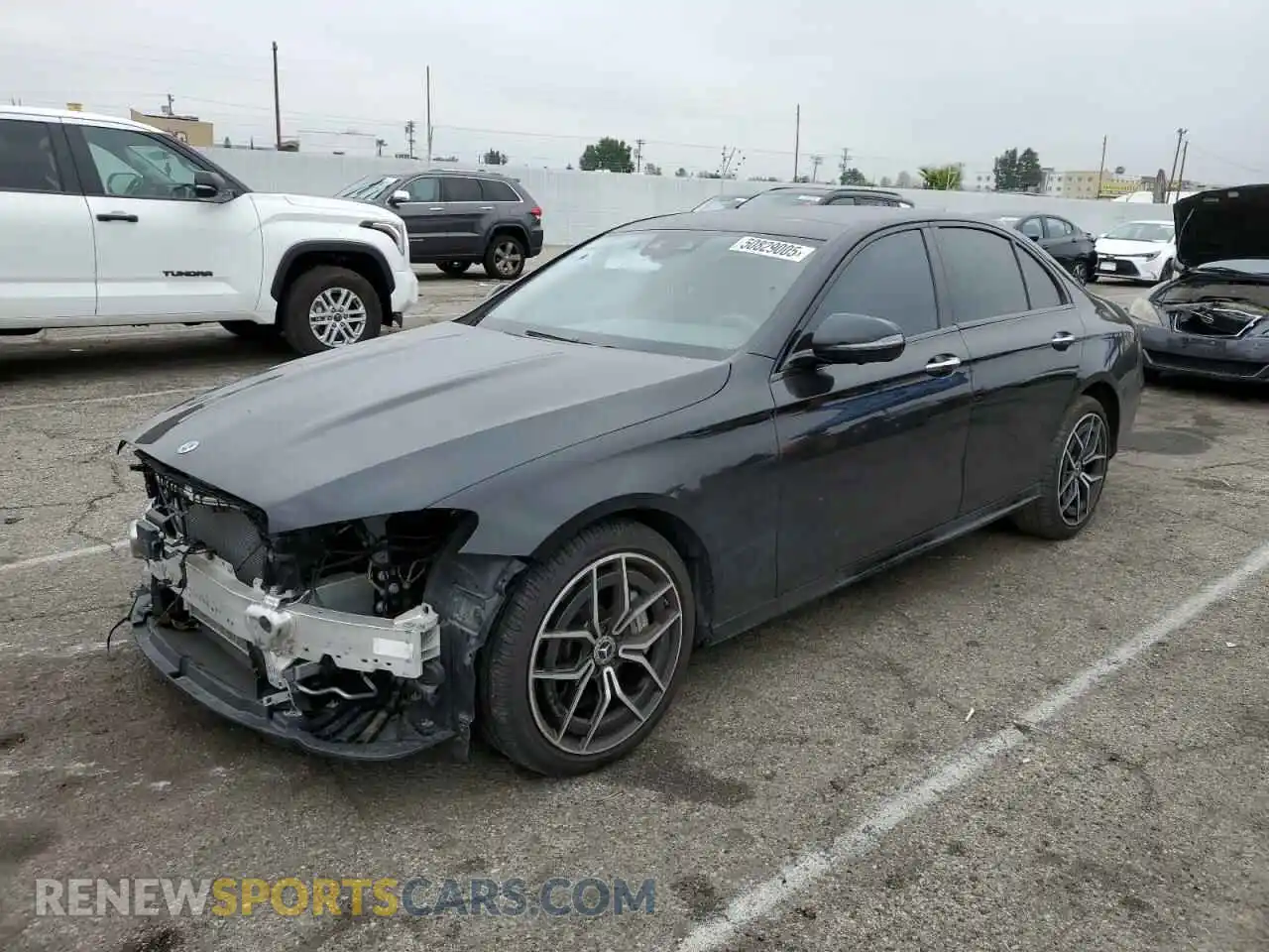 1 Photograph of a damaged car W1KZF8DB6NB098663 MERCEDES-BENZ E-CLASS 2022