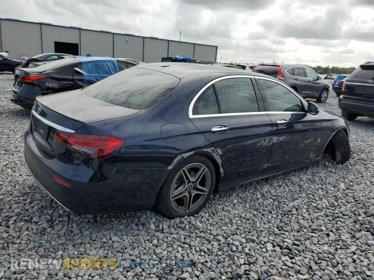 3 Photograph of a damaged car W1KZF8DB8NB092623 MERCEDES-BENZ E-CLASS 2022