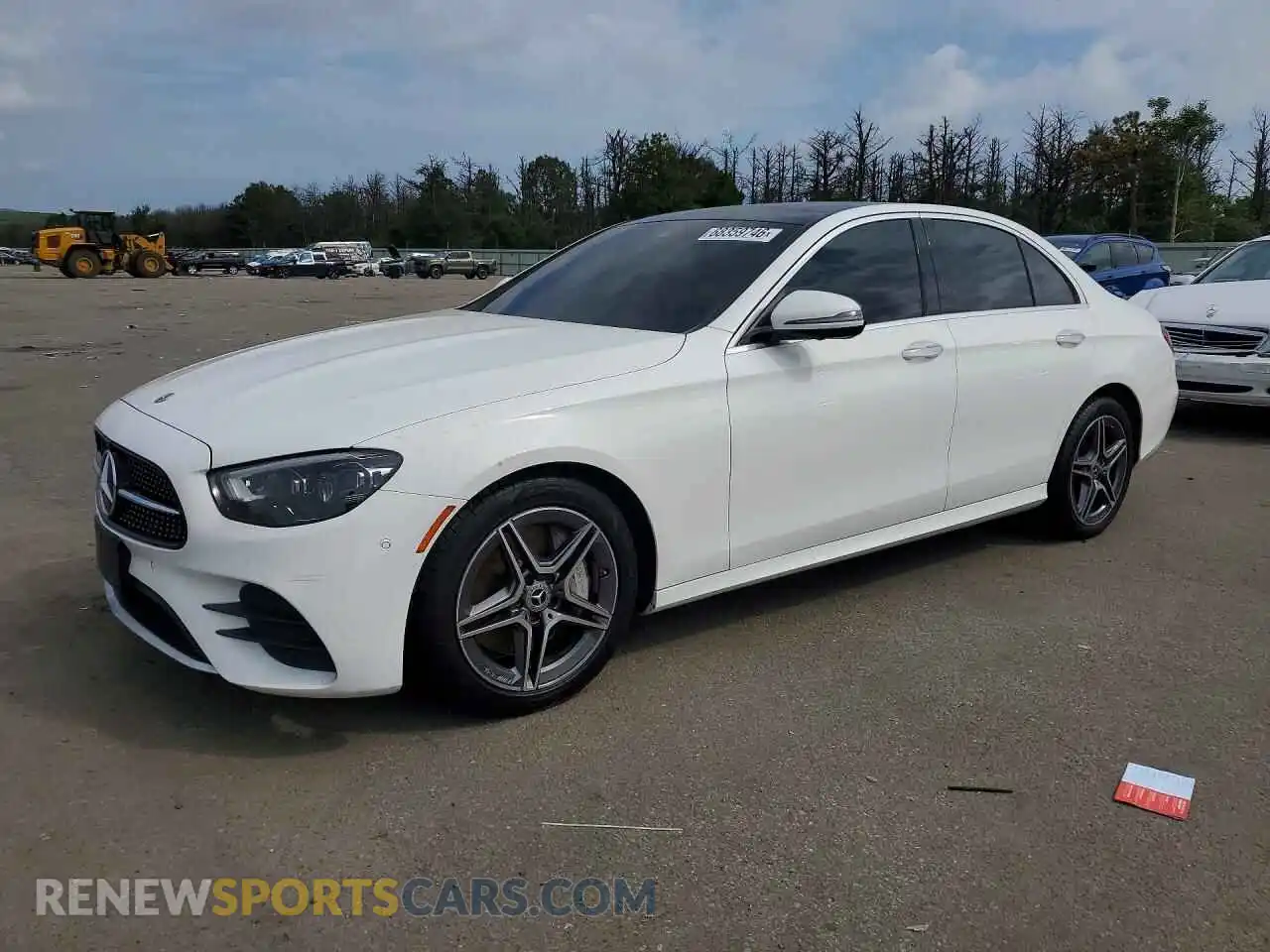 1 Photograph of a damaged car W1KZF8EB4NB025984 MERCEDES-BENZ E-CLASS 2022