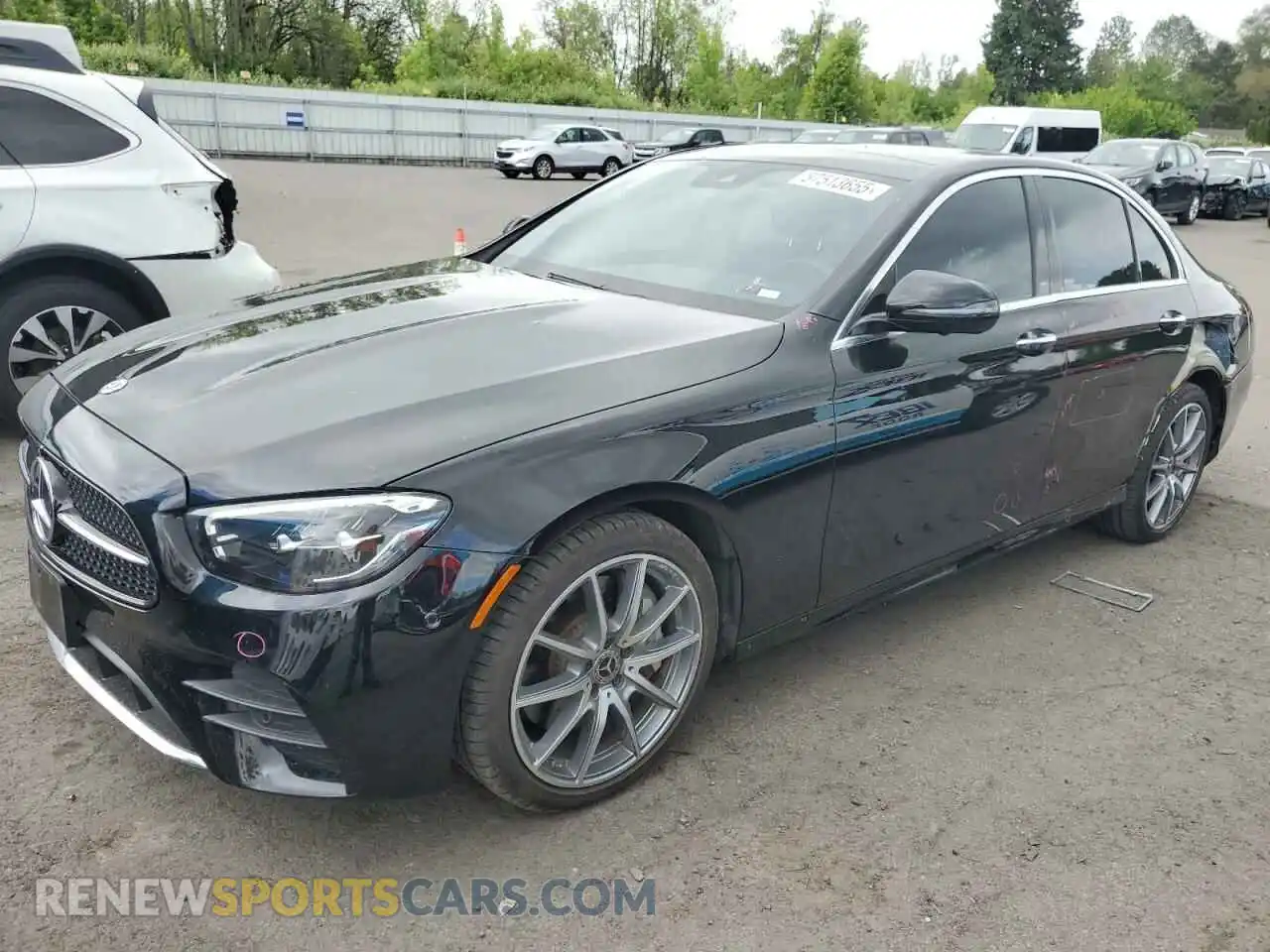 1 Photograph of a damaged car W1KZF8EB4NB059858 MERCEDES-BENZ E-CLASS 2022