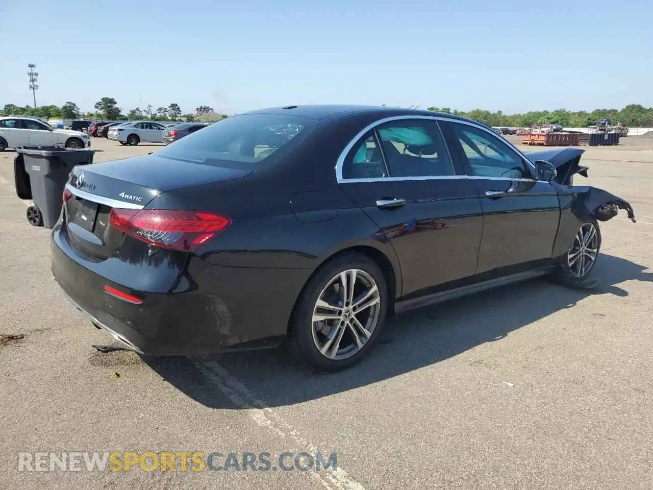 3 Photograph of a damaged car W1KZF8EB9NB094346 MERCEDES-BENZ E-CLASS 2022