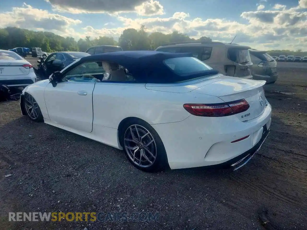 2 fotografías del automóvil dañado W1K1K5KB2PF203933 MERCEDES-BENZ E-CLASS 2023