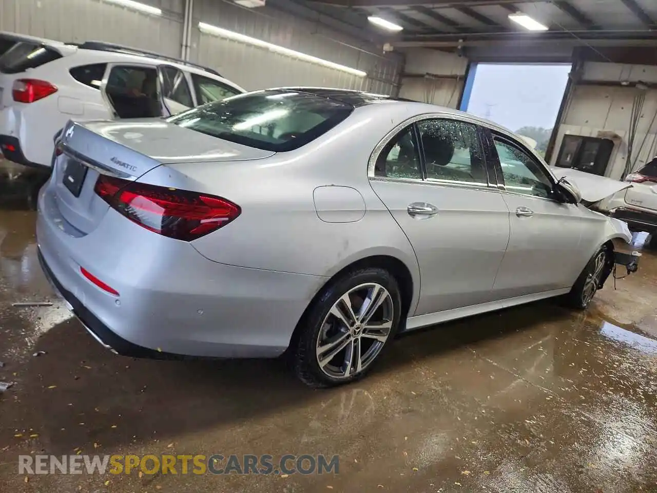 3 Photograph of a damaged car W1KZF8EB0PB109965 MERCEDES-BENZ E-CLASS 2023