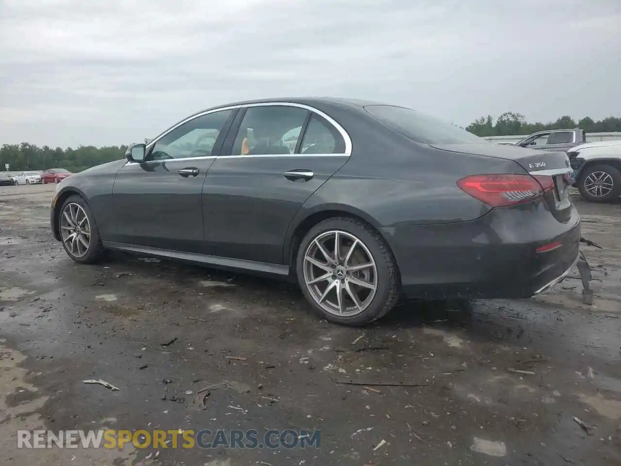 2 fotografías del automóvil dañado W1KZF8EB0PB187789 MERCEDES-BENZ E-CLASS 2023