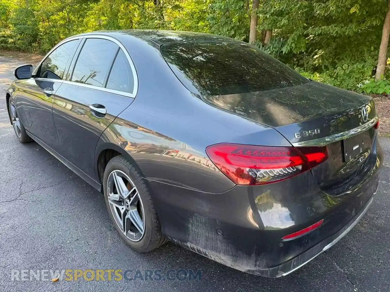 2 Photograph of a damaged car W1KZF8EB5PB186671 MERCEDES-BENZ E-CLASS 2023