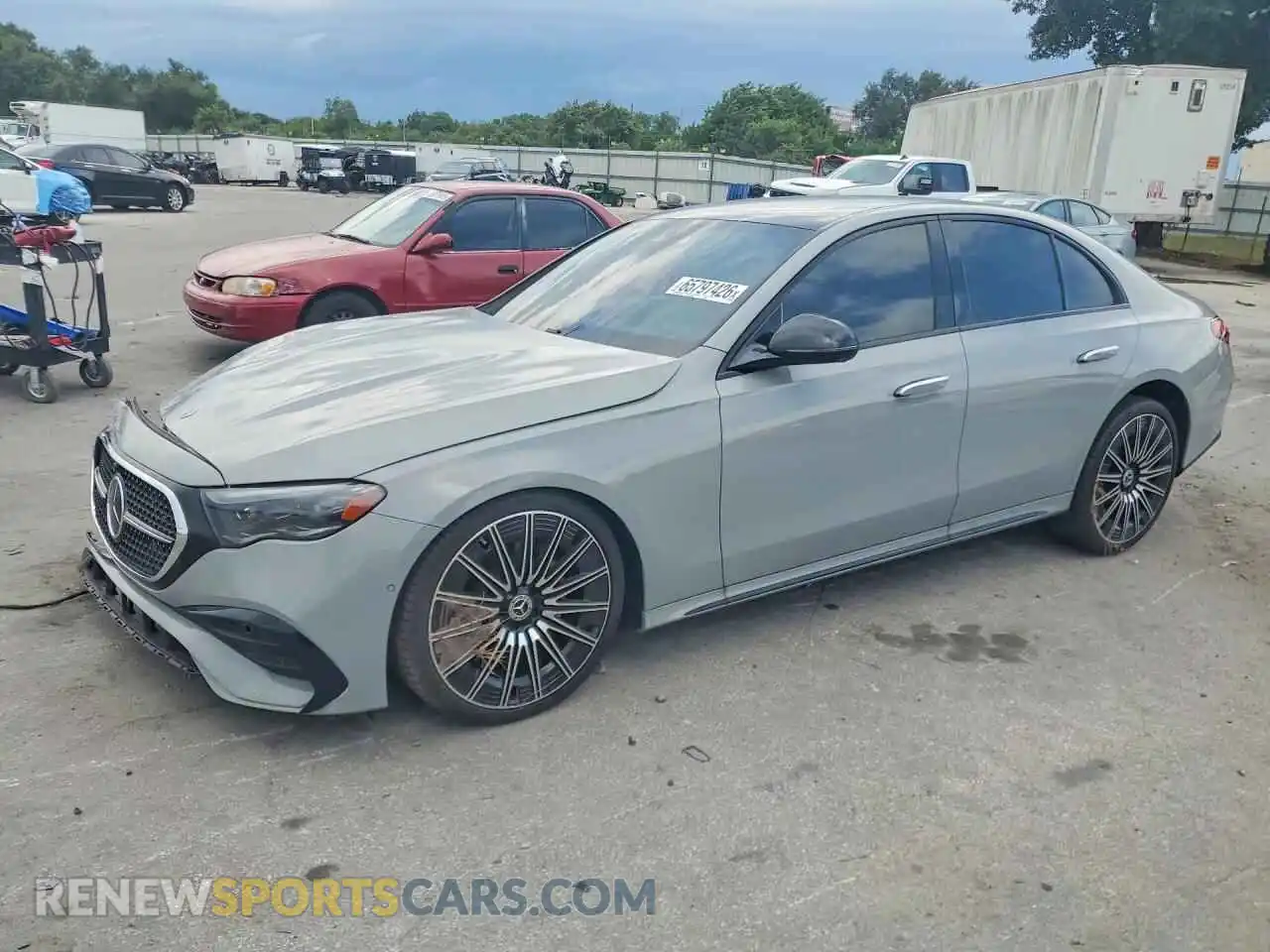 1 Photograph of a damaged car W1KLF4HB1SA092375 MERCEDES-BENZ E-CLASS 2025