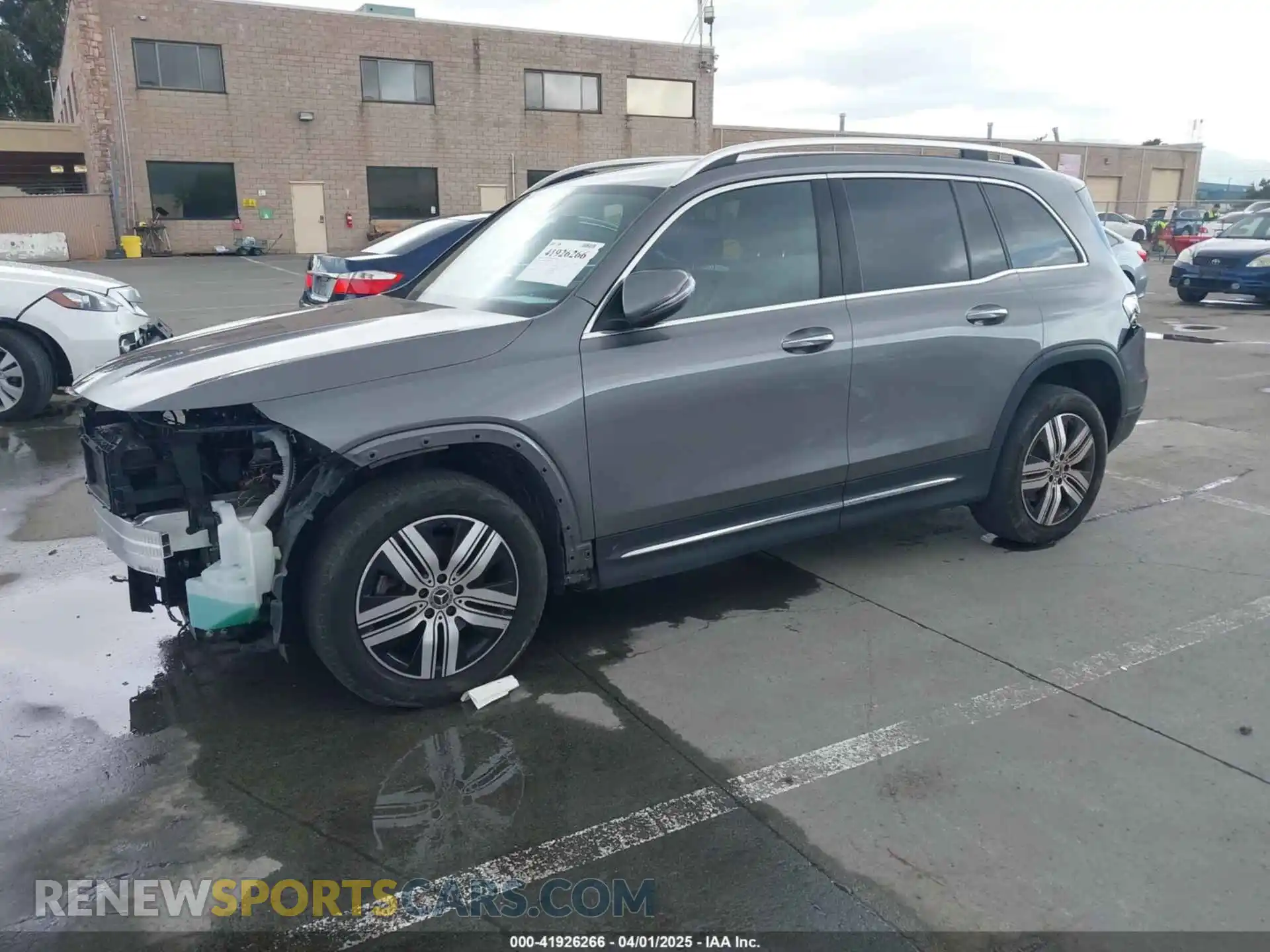 2 fotografías del automóvil dañado W1N9M0KBXPN039341 MERCEDES-BENZ EQB 300 SUV 2023
