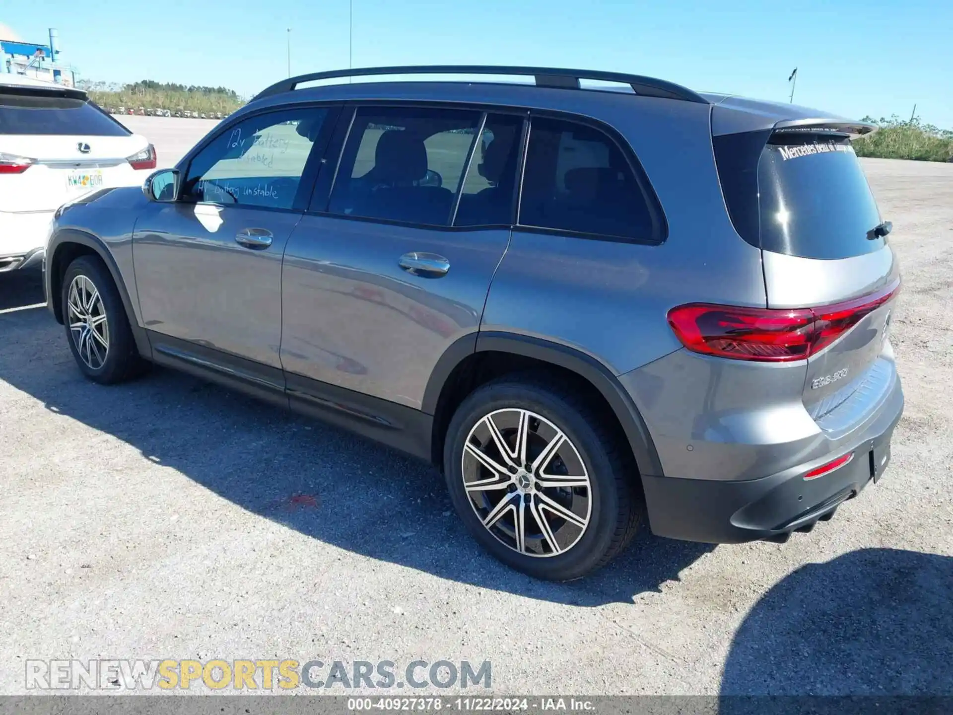3 fotografías del automóvil dañado W1N9M0KB2RN079416 MERCEDES-BENZ EQB 300 SUV 2024