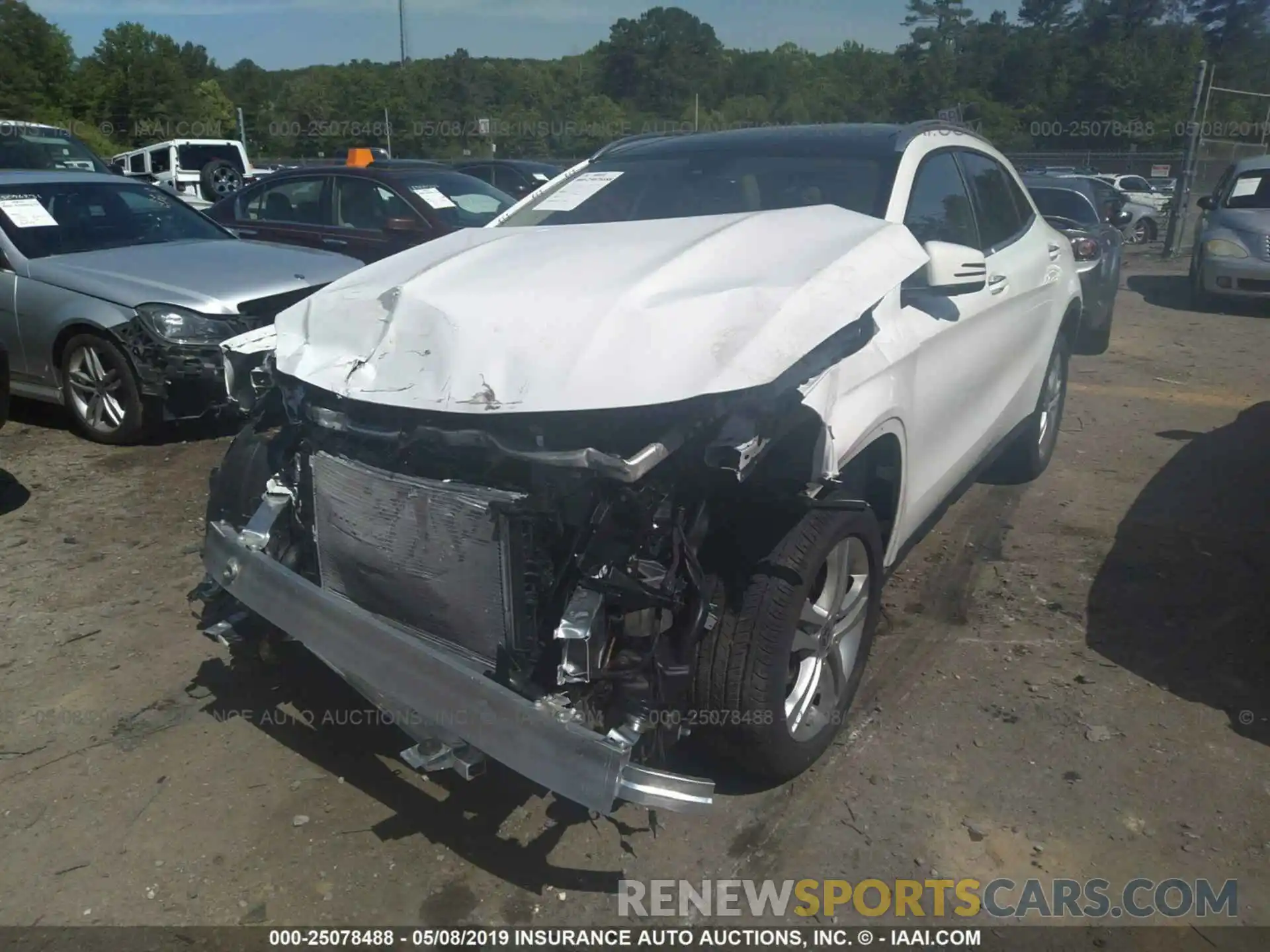 6 Photograph of a damaged car WDCTG4EB6KJ550353 MERCEDES-BENZ GLA 2019