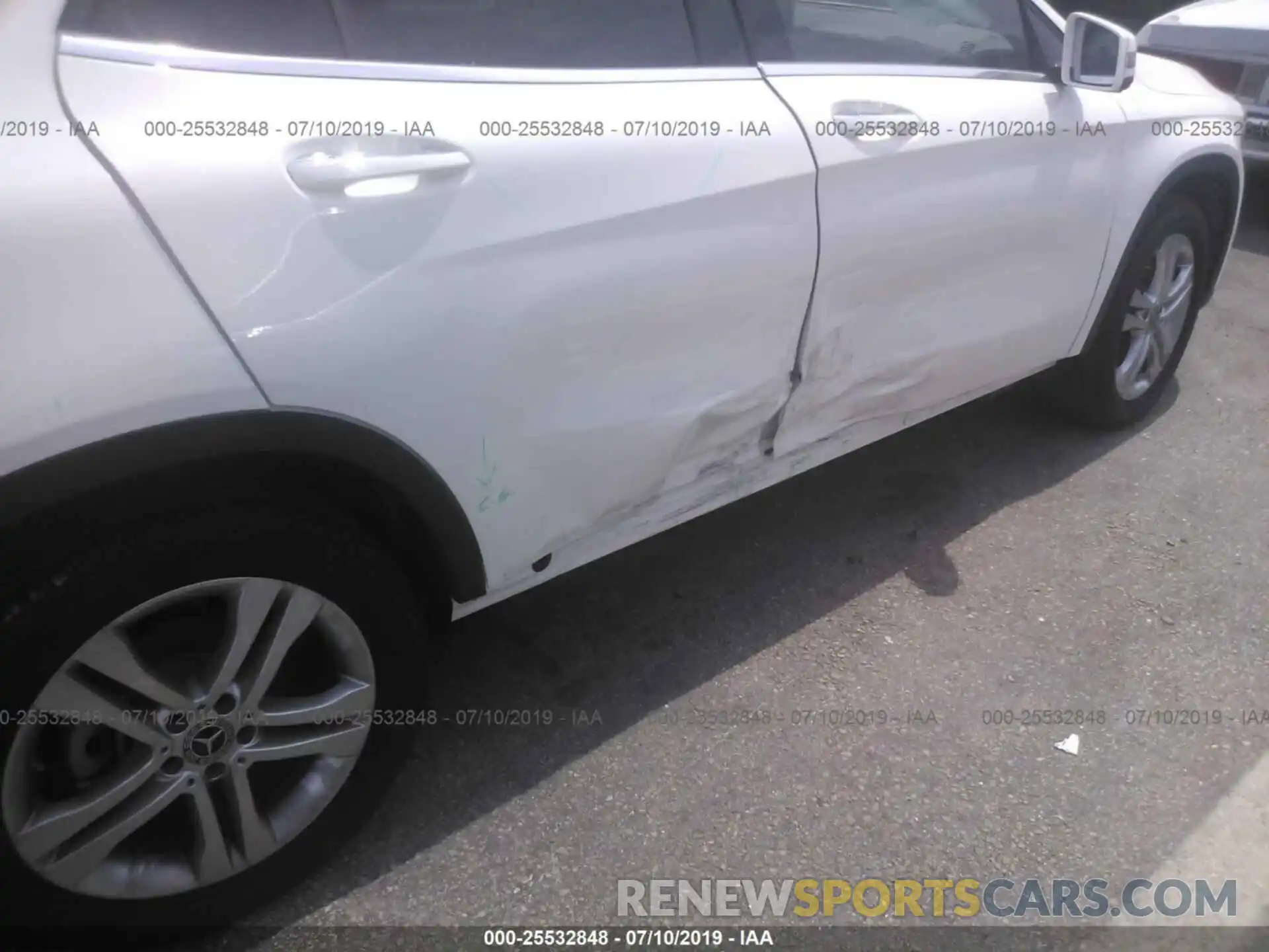 6 Photograph of a damaged car WDCTG4EB6KU003226 MERCEDES-BENZ GLA 2019