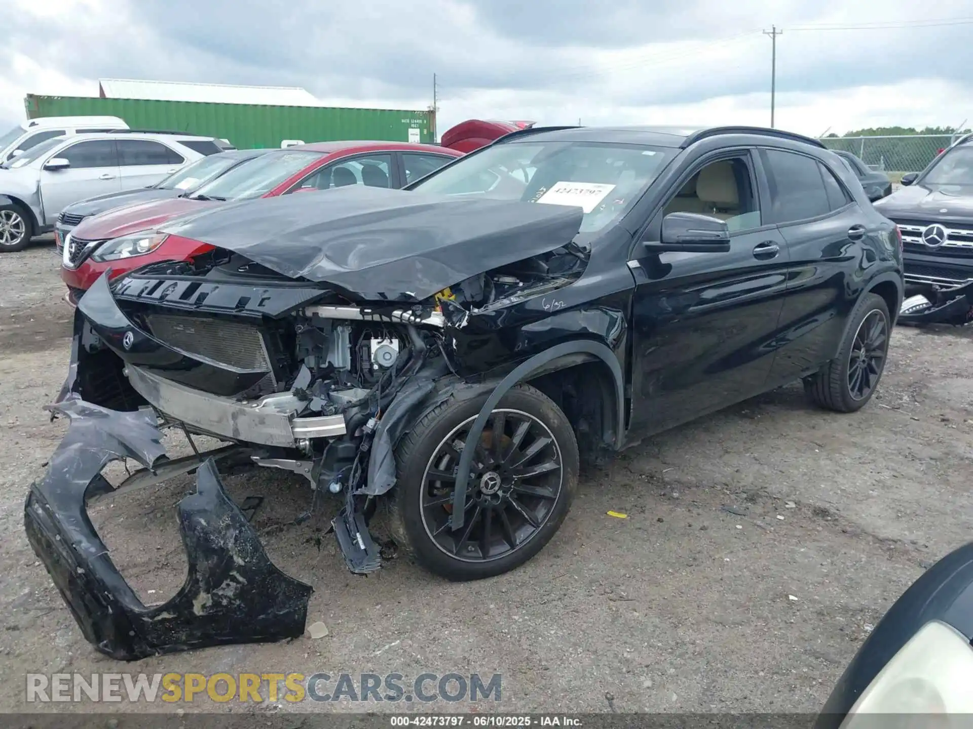 2 fotografías del automóvil dañado WDCTG4EB2KU008357 MERCEDES-BENZ GLA 250 2019