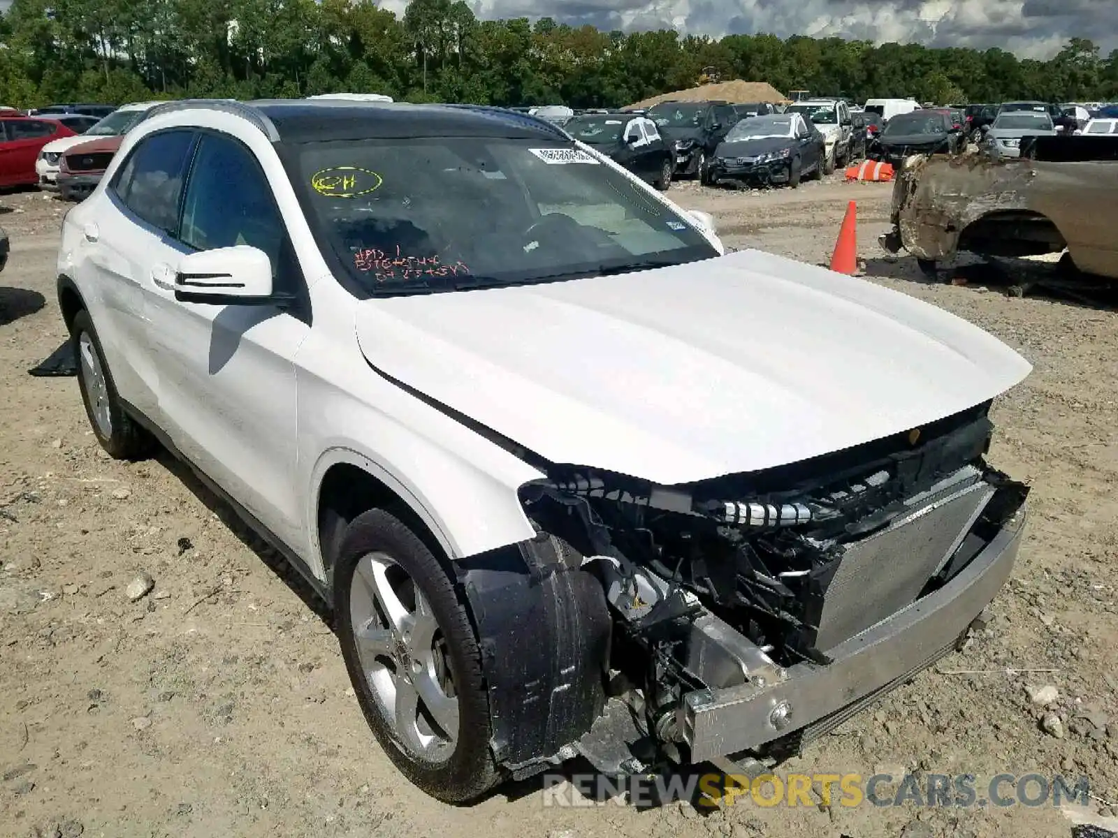 1 Photograph of a damaged car WDCTG4EB8KJ532422 MERCEDES-BENZ GLA 250 2019