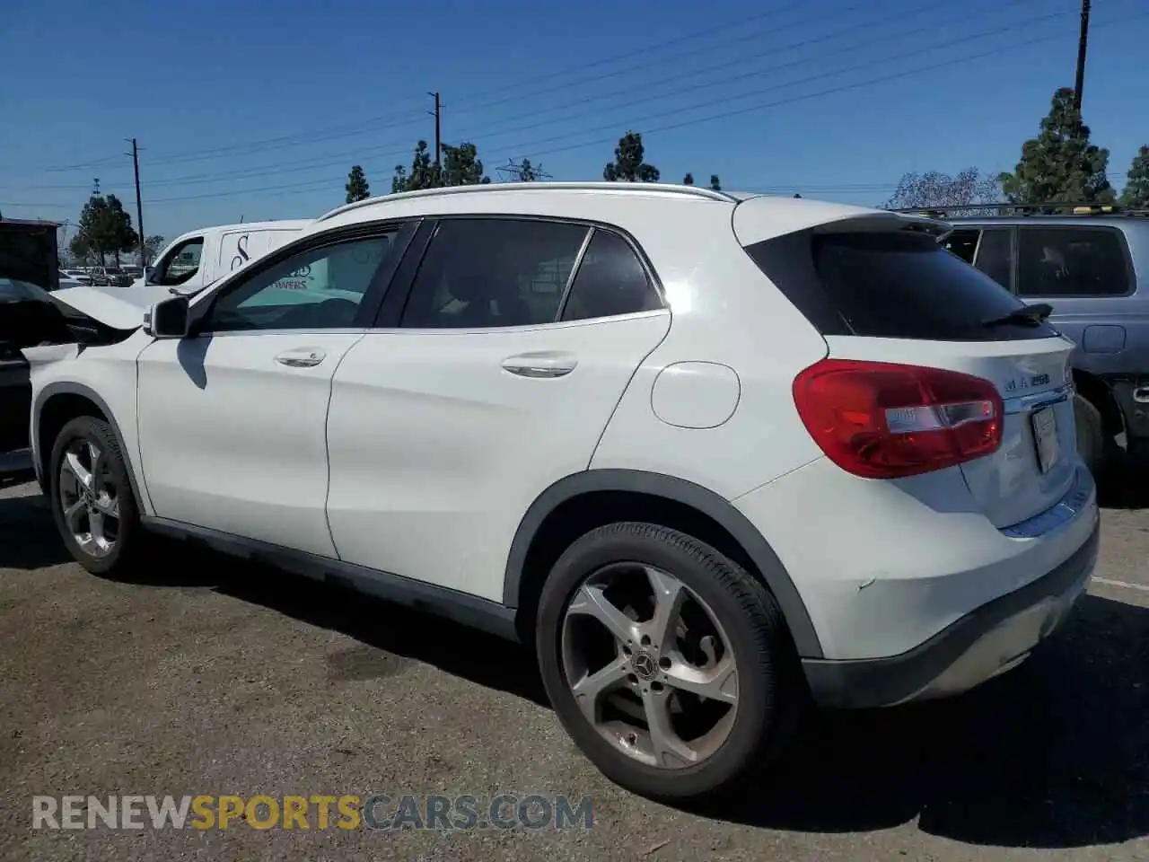 2 Photograph of a damaged car WDCTG4EB0KU008695 MERCEDES-BENZ GLA-CLASS 2019