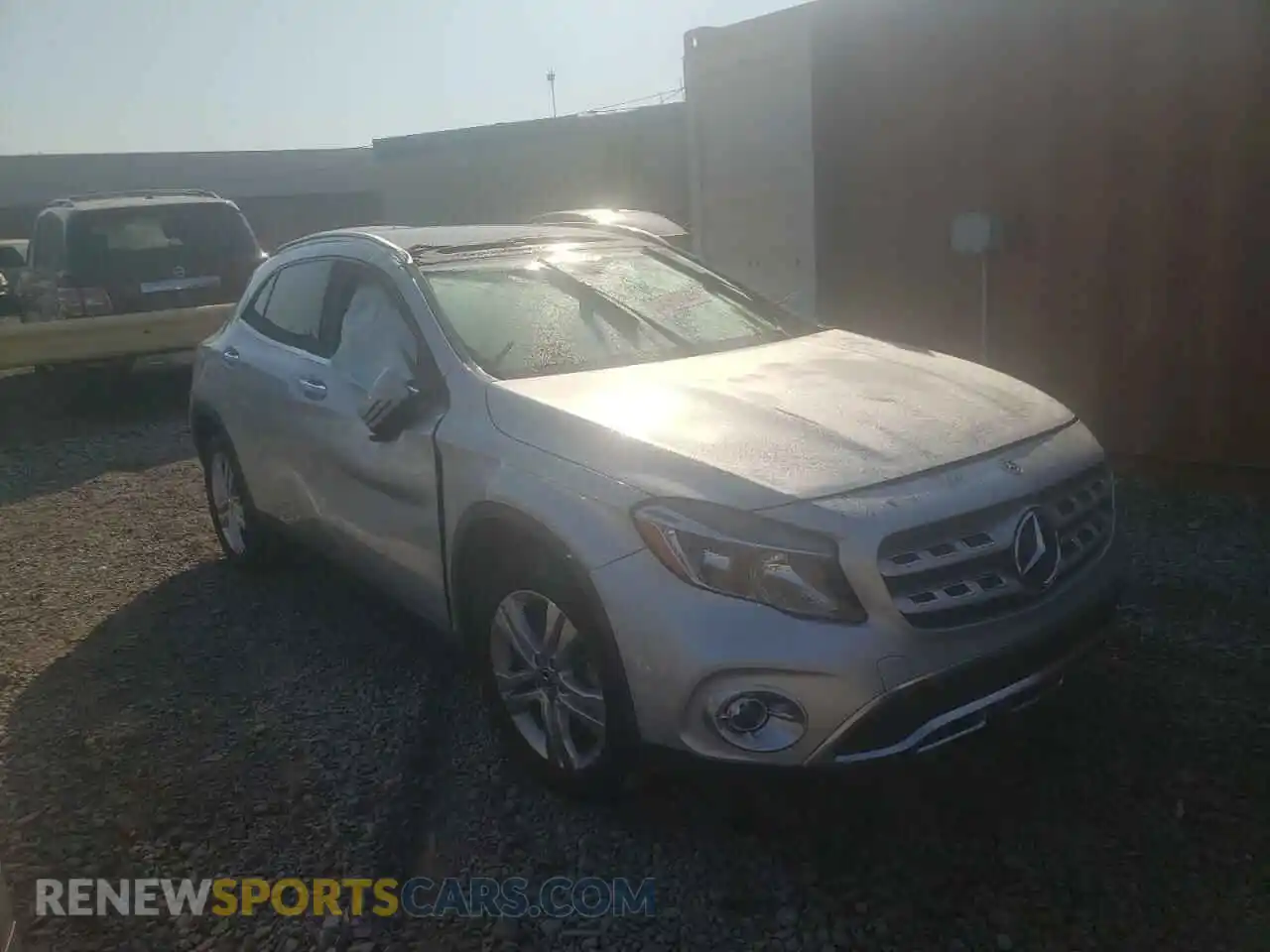 1 Photograph of a damaged car WDCTG4EB2KU015258 MERCEDES-BENZ GLA-CLASS 2019