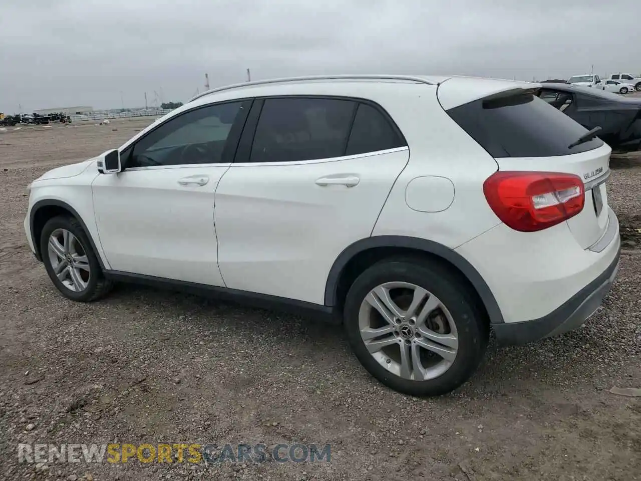 2 Photograph of a damaged car W1NTG4EB0LU029921 MERCEDES-BENZ GLA-CLASS 2020
