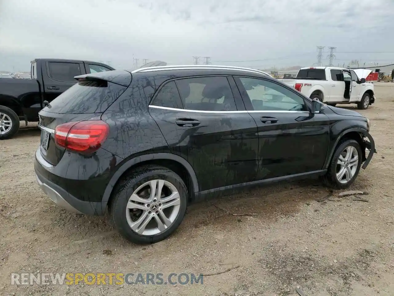 3 Photograph of a damaged car W1NTG4EB6LU040356 MERCEDES-BENZ GLA-CLASS 2020