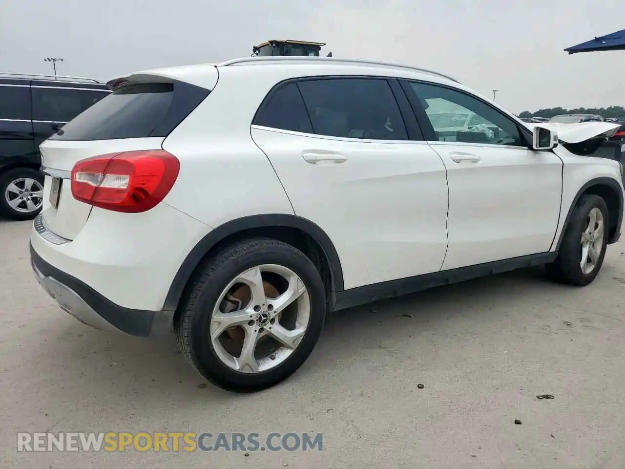 3 Photograph of a damaged car WDCTG4EB1LU026544 MERCEDES-BENZ GLA-CLASS 2020