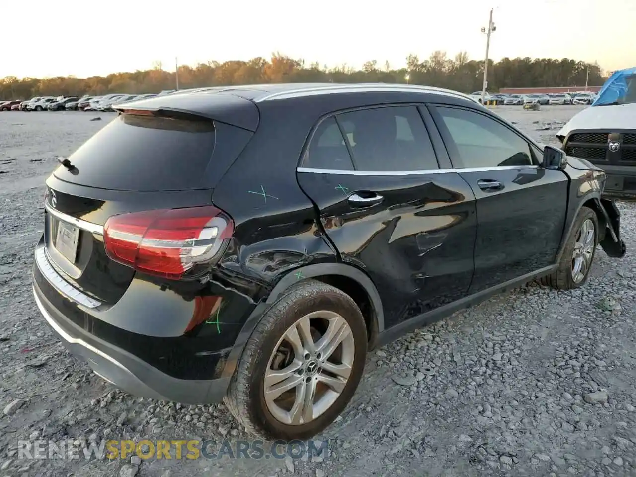 3 Photograph of a damaged car WDCTG4EB2LJ654064 MERCEDES-BENZ GLA-CLASS 2020