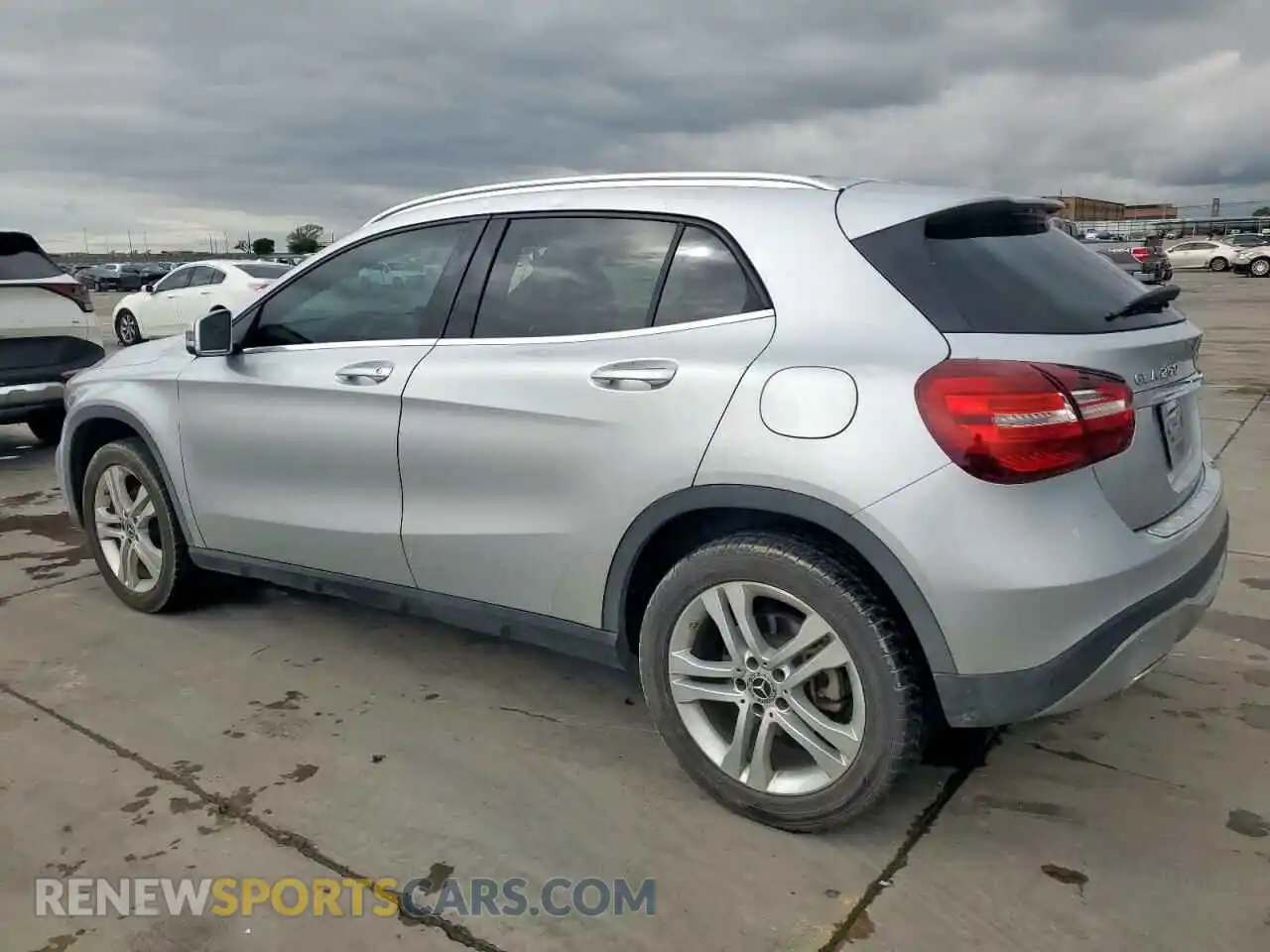 2 Photograph of a damaged car WDCTG4EB3LJ658737 MERCEDES-BENZ GLA-CLASS 2020