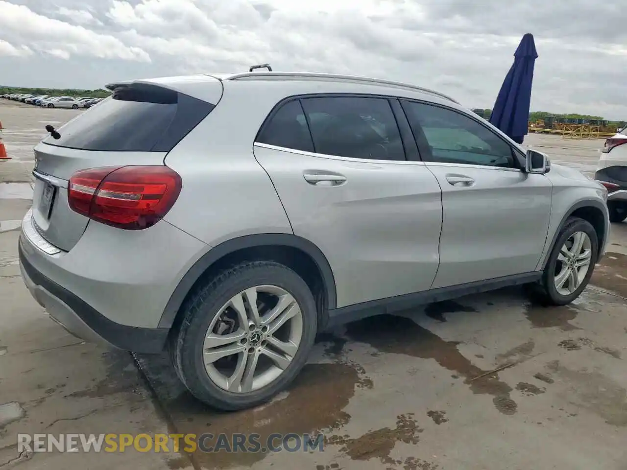3 Photograph of a damaged car WDCTG4EB3LJ658737 MERCEDES-BENZ GLA-CLASS 2020