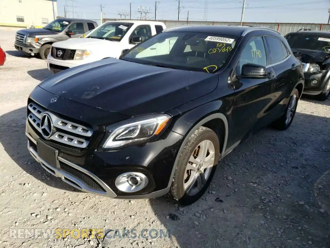 2 fotografías del automóvil dañado WDCTG4EB7LU023843 MERCEDES-BENZ GLA-CLASS 2020