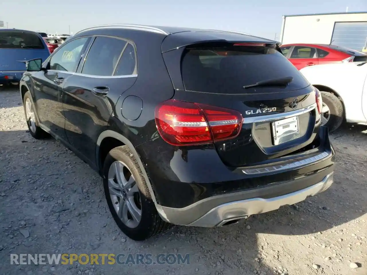 3 fotografías del automóvil dañado WDCTG4EB7LU023843 MERCEDES-BENZ GLA-CLASS 2020